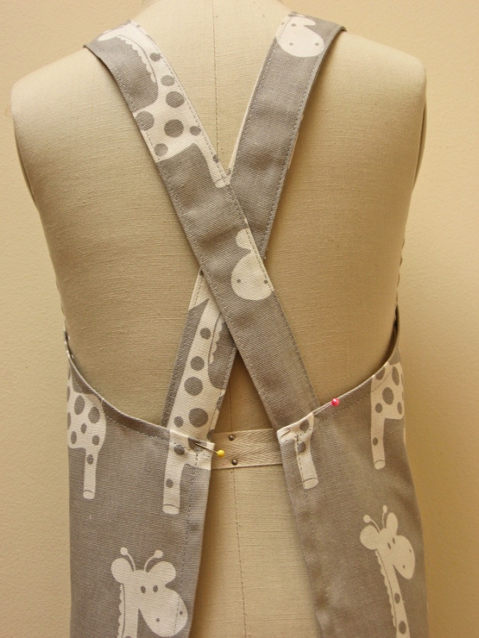 Free Pattern Cross back Apron For Mothers And Daugthers Felicity Sewing Patterns Blog